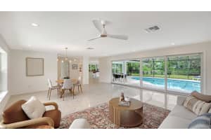 2516 TANGLEWOOD DRIVE, SARASOTA, FL 34239 - MLS#MFRA4665653