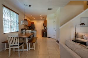 3756 82ND AVENUE CIRCLE, SARASOTA, FL 34243 - MLS#MFRA4665659