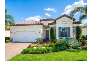 16532 HILLSIDE CIRCLE, BRADENTON, FL 34202 - MLS#MFRA4665691