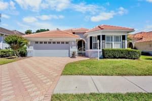 5017 HANGING MOSS LANE, SARASOTA, FL 34238 - MLS#MFRA4665767