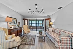 511 PEBBLE SPRINGS COURT, WINTER HAVEN, FL 33884 - MLS#MFRA4665783