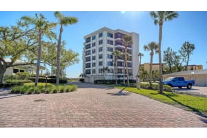 8735 MIDNIGHT PASS ROAD, SARASOTA, FL 34242 - MLS#MFRA4665789