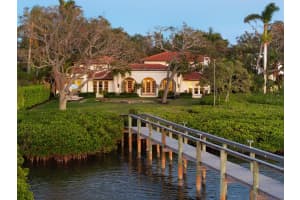 3930 RED ROCK WAY, SARASOTA, FL 34231 - MLS#MFRA4665829