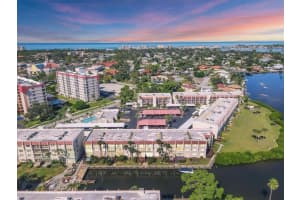 240 SANTA MARIA STREET, VENICE, FL 34285 - MLS#MFRA4665832