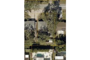 2918 WILLIAMSBURG STREET, SARASOTA, FL 34231 - MLS#MFRA4665840