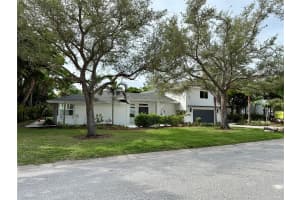 1359 HARBOR DRIVE, SARASOTA, FL 34239 - MLS#MFRA4665856