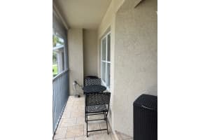 5270 HYLAND HILLS AVENUE, SARASOTA, FL 34241 - MLS#MFRA4665879