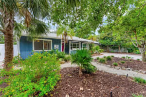 121 32nd St W, BRADENTON