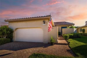 2358 Harbour Oaks Dr, LONGBOAT KEY