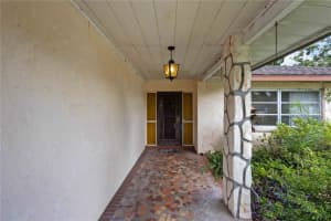 604 LAKE DRIVE, SARASOTA, FL 34232 Sold 10/27/25