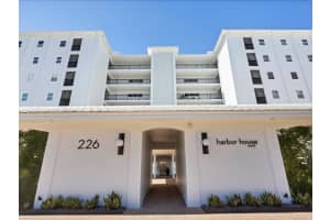 226 Golden Gate Pt #44, SARASOTA