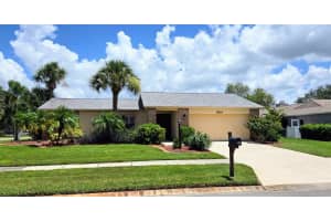 3803 EASTON STREET, SARASOTA, FL 34238 - MLS#MFRA4665981