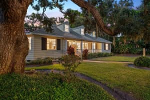 1585 SOUTH DRIVE, SARASOTA, FL 34239 - MLS#MFRA4666035