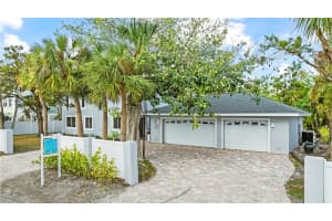 185 FAUBEL STREET, SARASOTA, FL 34242 Sold 11/07/25
