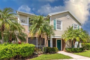 8911 Manor Loop #208, LAKEWOOD RANCH