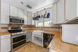 2507 RIVERVIEW BOULEVARD, BRADENTON, FL 34205 - MLS#MFRA4666114