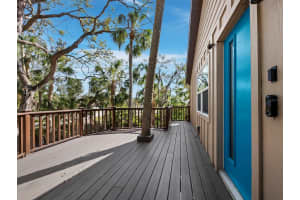 3376 SECLUSION DRIVE, SARASOTA, FL 34239 - MLS#MFRA4666149