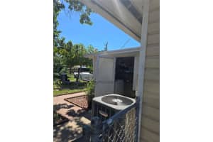 1608 BAYSHORE GARDENS PARKWAY, BRADENTON, FL 34207 Sold 10/31/25