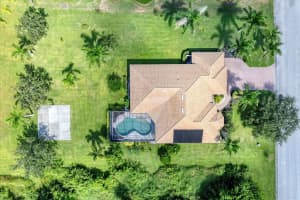 306 COUNTRY MEADOWS WAY, BRADENTON, FL 34212 Sold 11/17/25