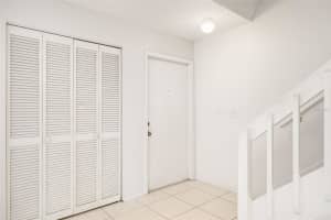 972 SUNRIDGE DRIVE, SARASOTA, FL 34234 Sold 12/12/25