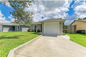 827 BACON AVENUE, SARASOTA, FL 34232 - MLS#MFRA4666329
