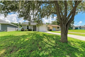 827 BACON AVENUE, SARASOTA, FL 34232 - MLS#MFRA4666329