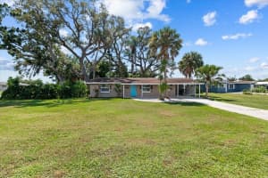 311 DORCHESTER DRIVE, VENICE, FL 34293 - MLS#MFRA4666333