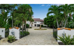 749 Freeling Dr, SARASOTA