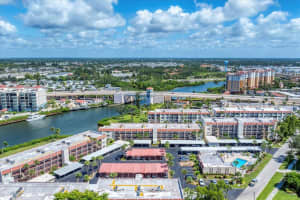 240 SANTA MARIA STREET, VENICE, FL 34285 - MLS#MFRA4666392