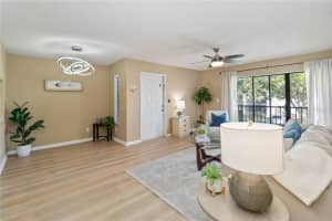 952 COURTYARD LANE, ORLANDO, FL 32825 - MLS#MFRA4666395