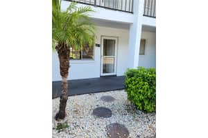 2411 FLAMINGO BOULEVARD, BRADENTON, FL 34207 - MLS#MFRA4666427