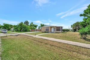 7959 HYDE PARK AVENUE, NORTH PORT, FL 34287 - MLS#MFRA4666432