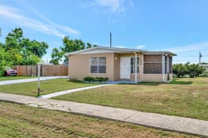 7959 HYDE PARK AVENUE, NORTH PORT, FL 34287 - MLS#MFRA4666432