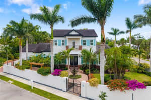 1810 Lincoln Dr, SARASOTA