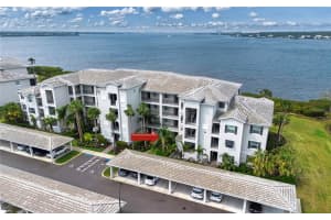 1030 Tidewater Shores Loop #106, BRADENTON