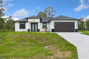 1207 W 9th St, LEHIGH ACRES
