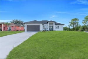 2900 BRUCE AVENUE, LEHIGH ACRES, FL 33976 - MLS#MFRA4666478