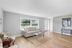 7225 WILLOW STREET, SARASOTA, FL 34243 Sold 11/17/25