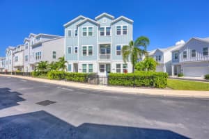 2353 LINDSTROM STREET, SARASOTA, FL 34237 - MLS#MFRA4666534