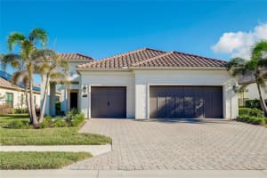 284 Corelli Dr, NOKOMIS