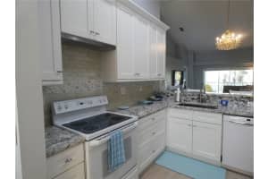 4640 TOWER HILL LANE, SARASOTA, FL 34238 - MLS#MFRA4666557