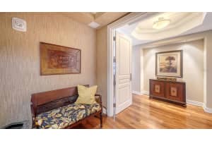 2050 BENJAMIN FRANKLIN DRIVE, SARASOTA, FL 34236 - MLS#MFRA4666573