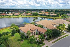 15805 CASTLE PARK TERRACE, LAKEWOOD RANCH, FL 34202 - MLS#MFRA4666584