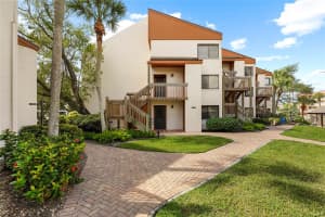 1300 COVE II PLACE, SARASOTA, FL 34242 Sold 12/02/25