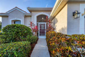6048 ANVIL AVENUE, SARASOTA, FL 34243 - MLS#MFRA4666670