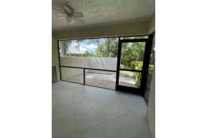 7030 COUNTRY CLUB DRIVE, SARASOTA, FL 34243 - MLS#MFRA4666721