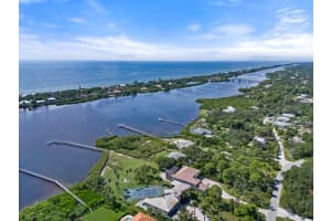 1930 BAYSHORE DRIVE, ENGLEWOOD, FL 34223 - MLS#MFRA4666723