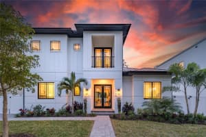 2440 Floyd St, SARASOTA