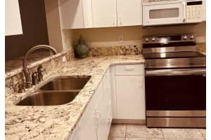 9630 CLUB SOUTH CIRCLE, SARASOTA, FL 34238 - MLS#MFRA4666802