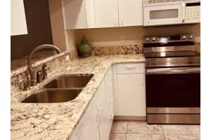 9630 CLUB SOUTH CIRCLE, SARASOTA, FL 34238 - MLS#MFRA4666802